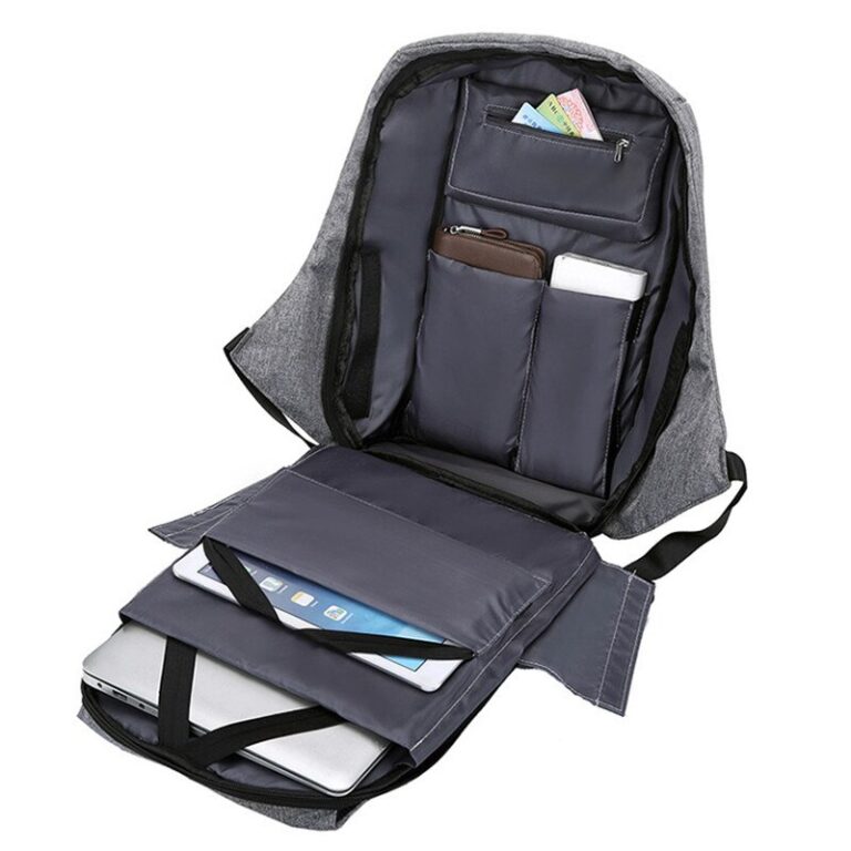 Un sac à dos anti-pickpocket avec des fermetures éclair cachées et des poches sécurisées pour protéger vos affaires contre le vol."