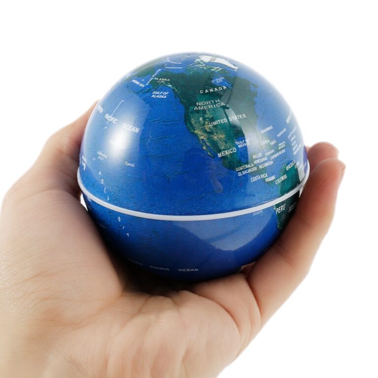 Globe terrestre magnétique en rotation" ou "Globe terrestre animé par système magnétique"